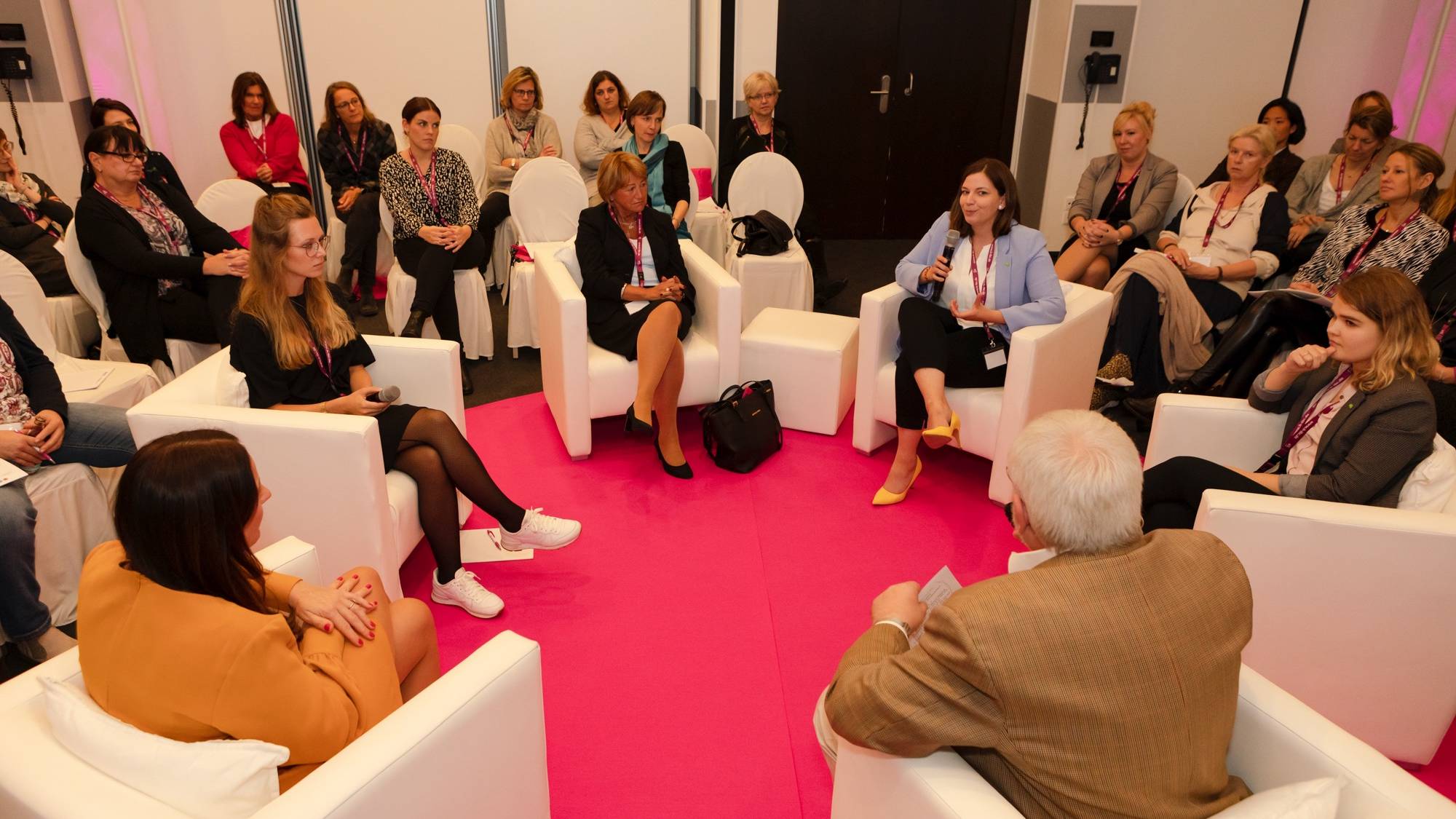 2. Ladies Business Club Jahreskonferenz 2. Ladies Business Club Jahreskonferenz