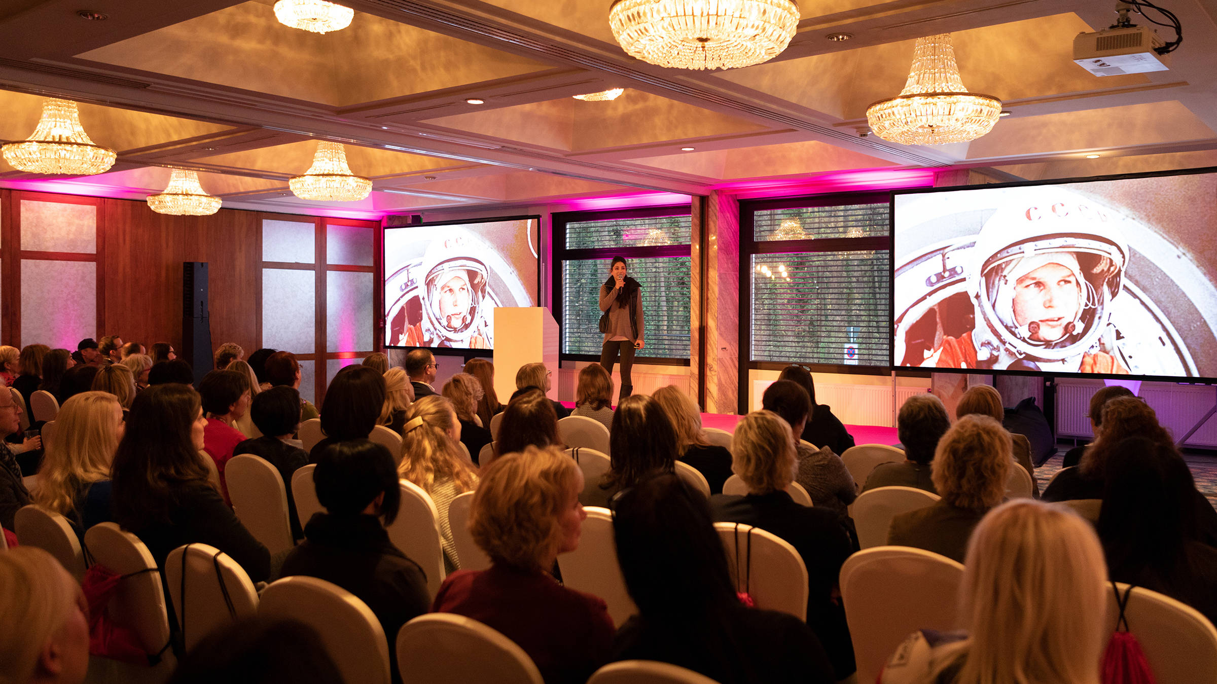 1. Ladies Business Club Jahreskonferenz 1. Ladies Business Club Jahreskonferenz